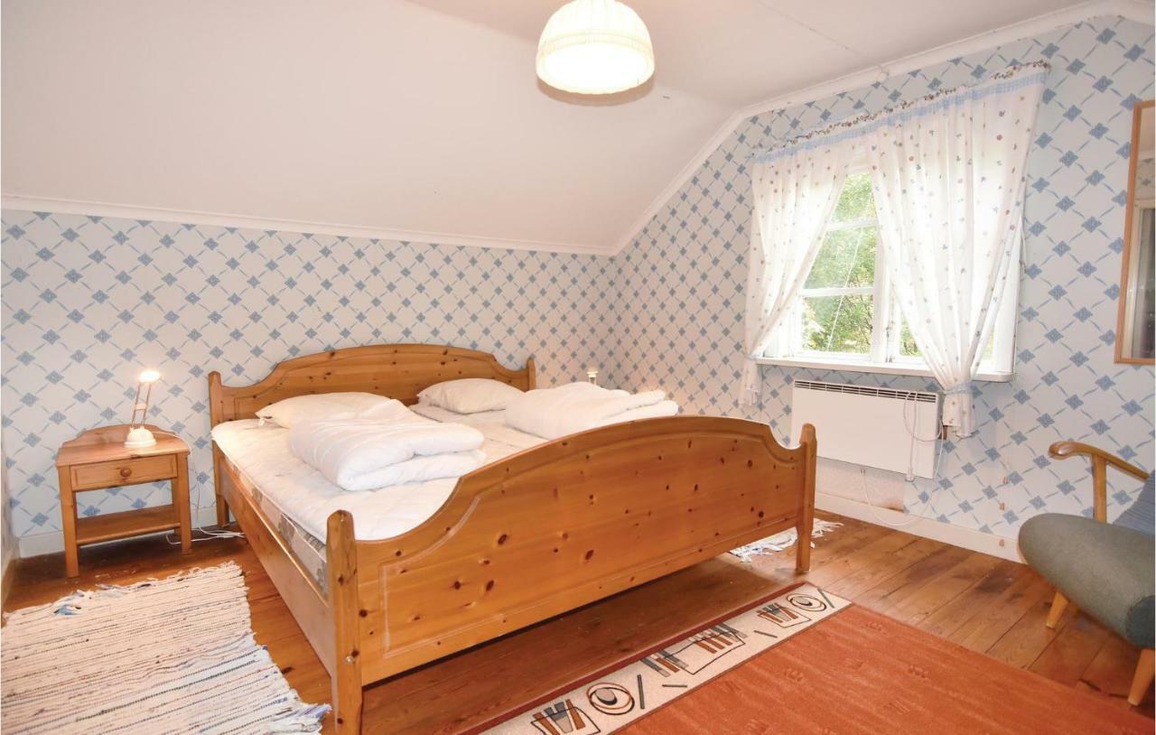 2 Bedroom Stunning Home In Molkom Sutterhojden Exterior foto