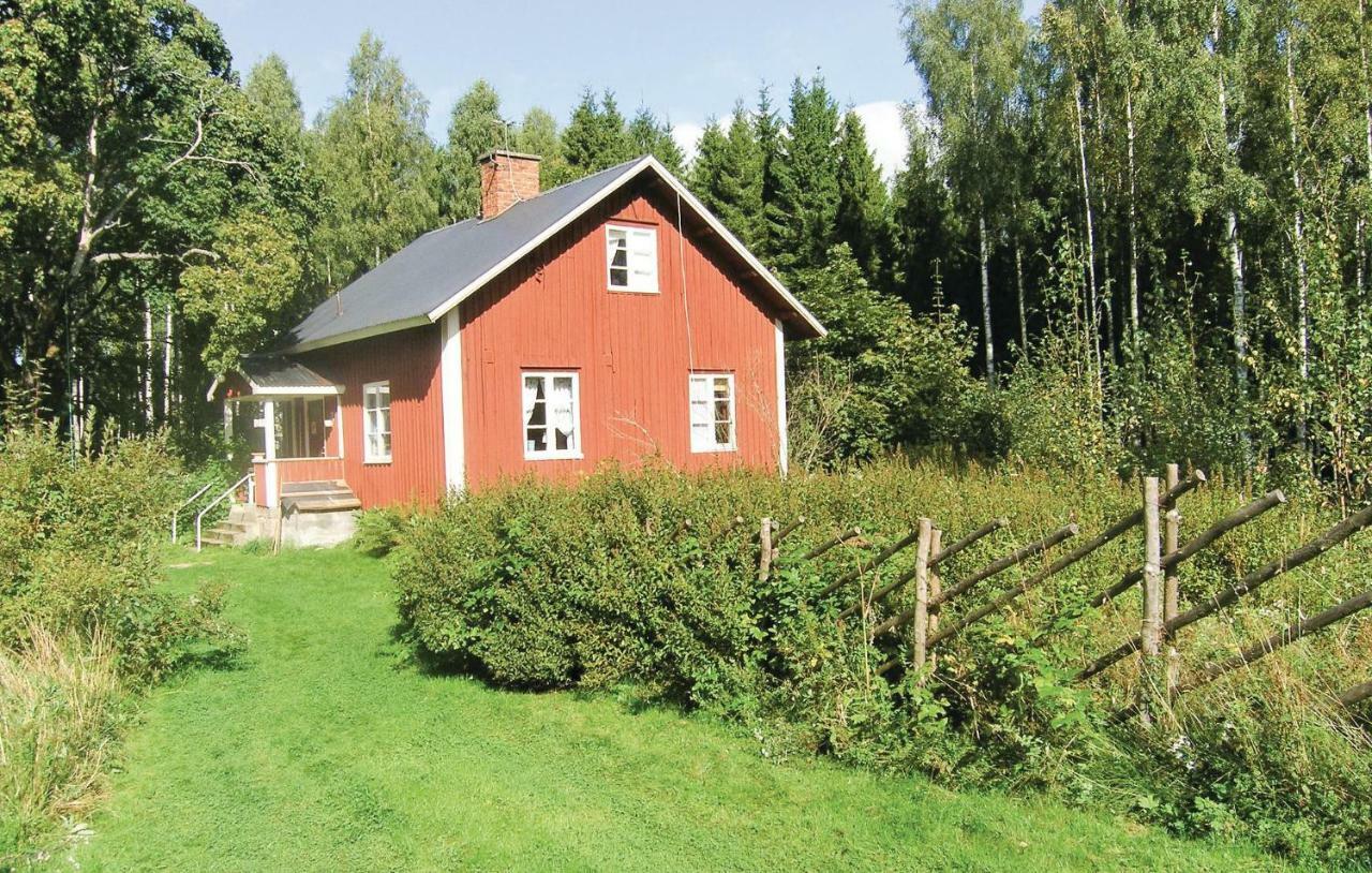 2 Bedroom Stunning Home In Molkom Sutterhojden Exterior foto